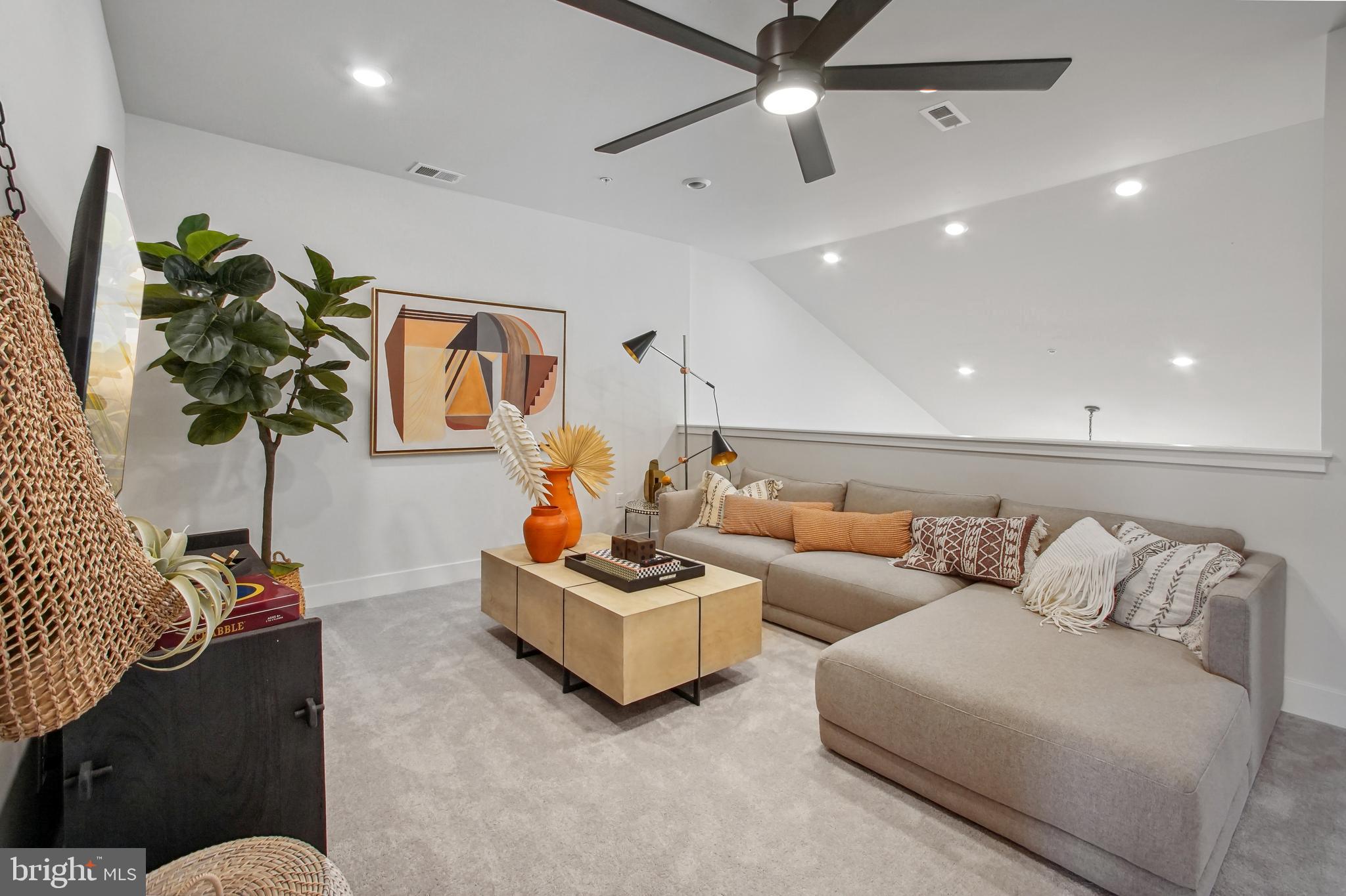 ST CHARLES - Residential