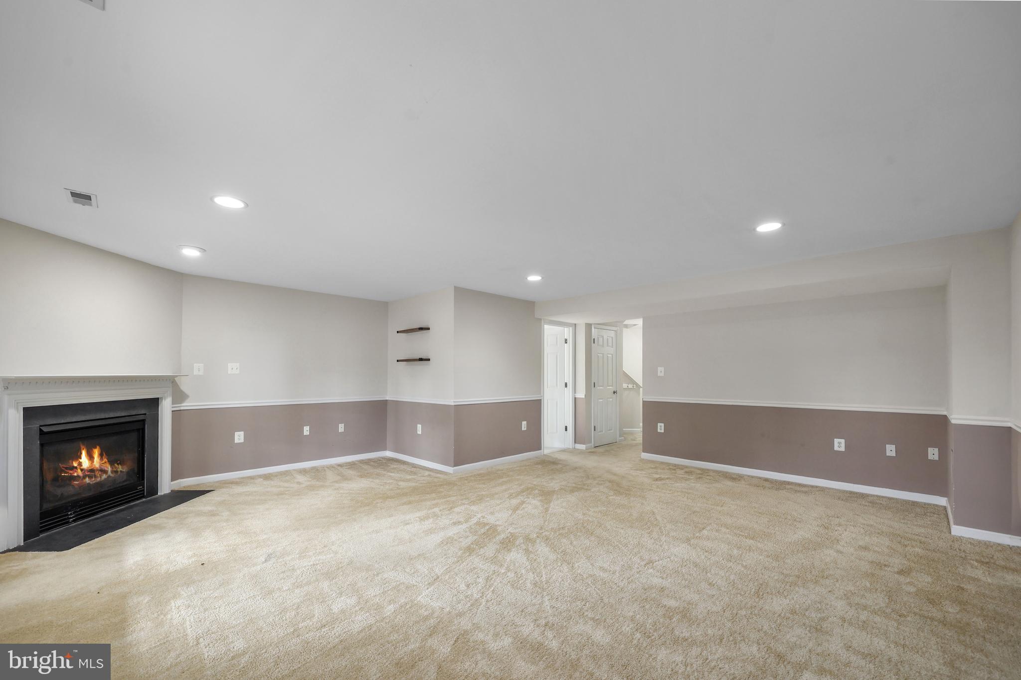 POTOMAC CROSSING - Residential