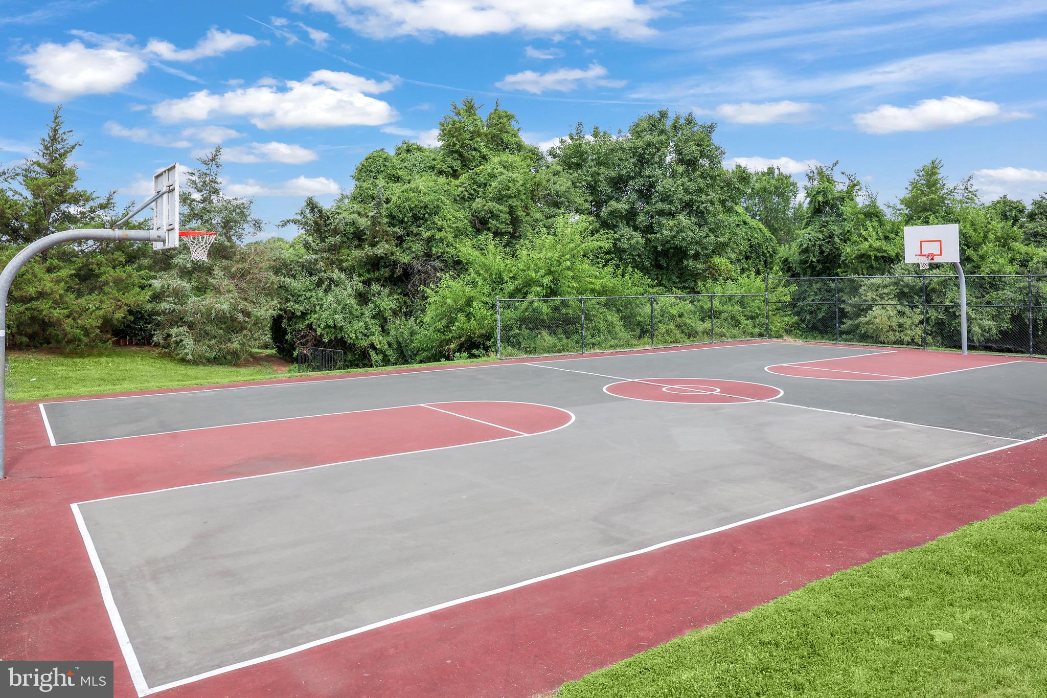 POTOMAC CROSSING - Residential