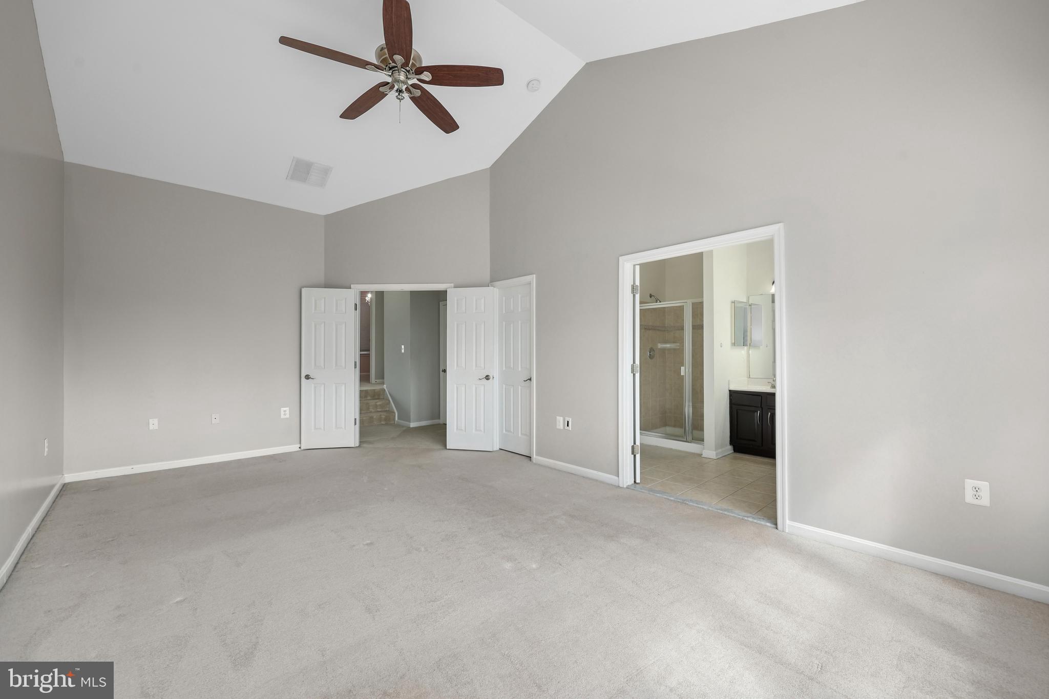 POTOMAC CROSSING - Residential