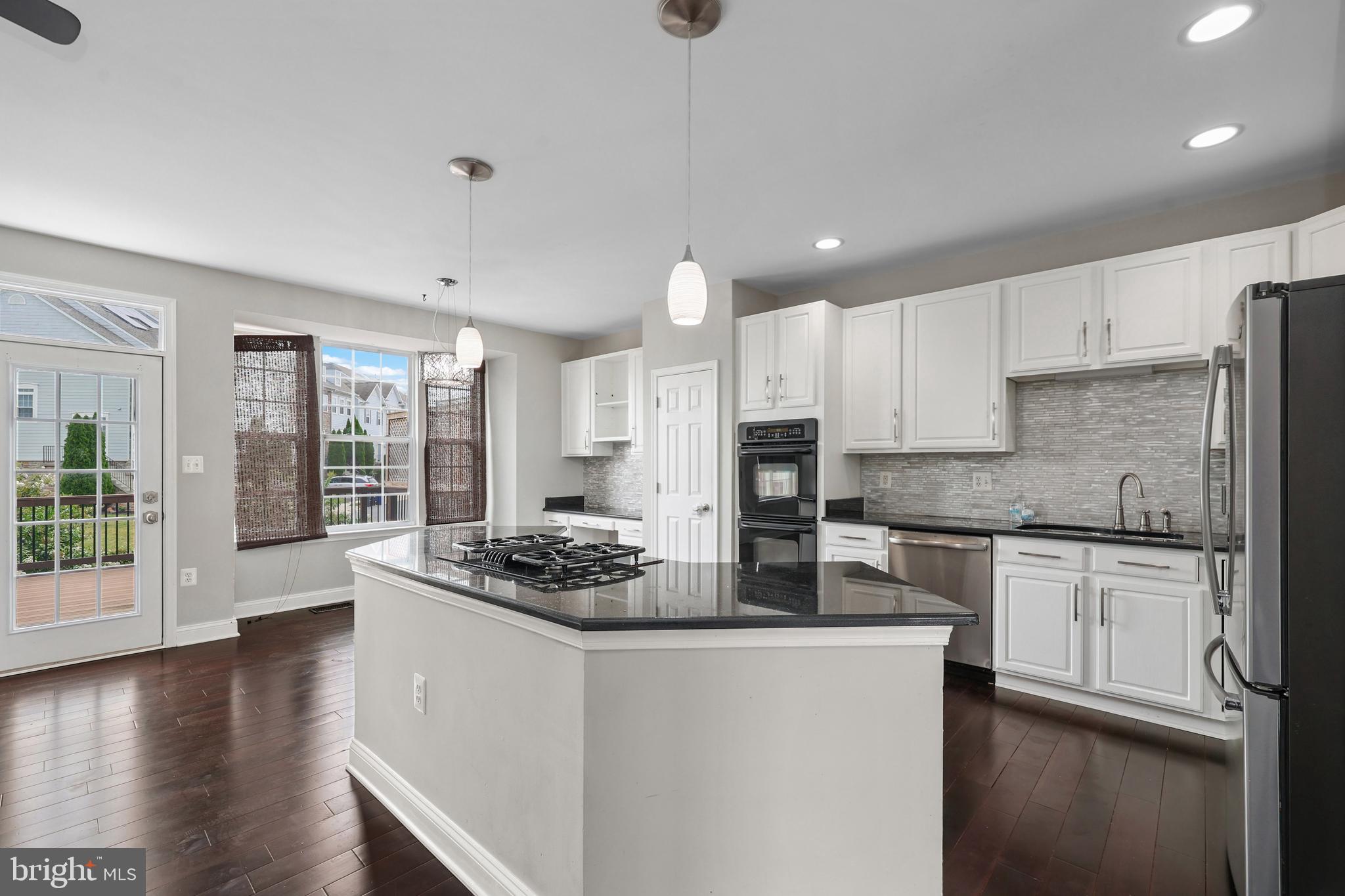 POTOMAC CROSSING - Residential