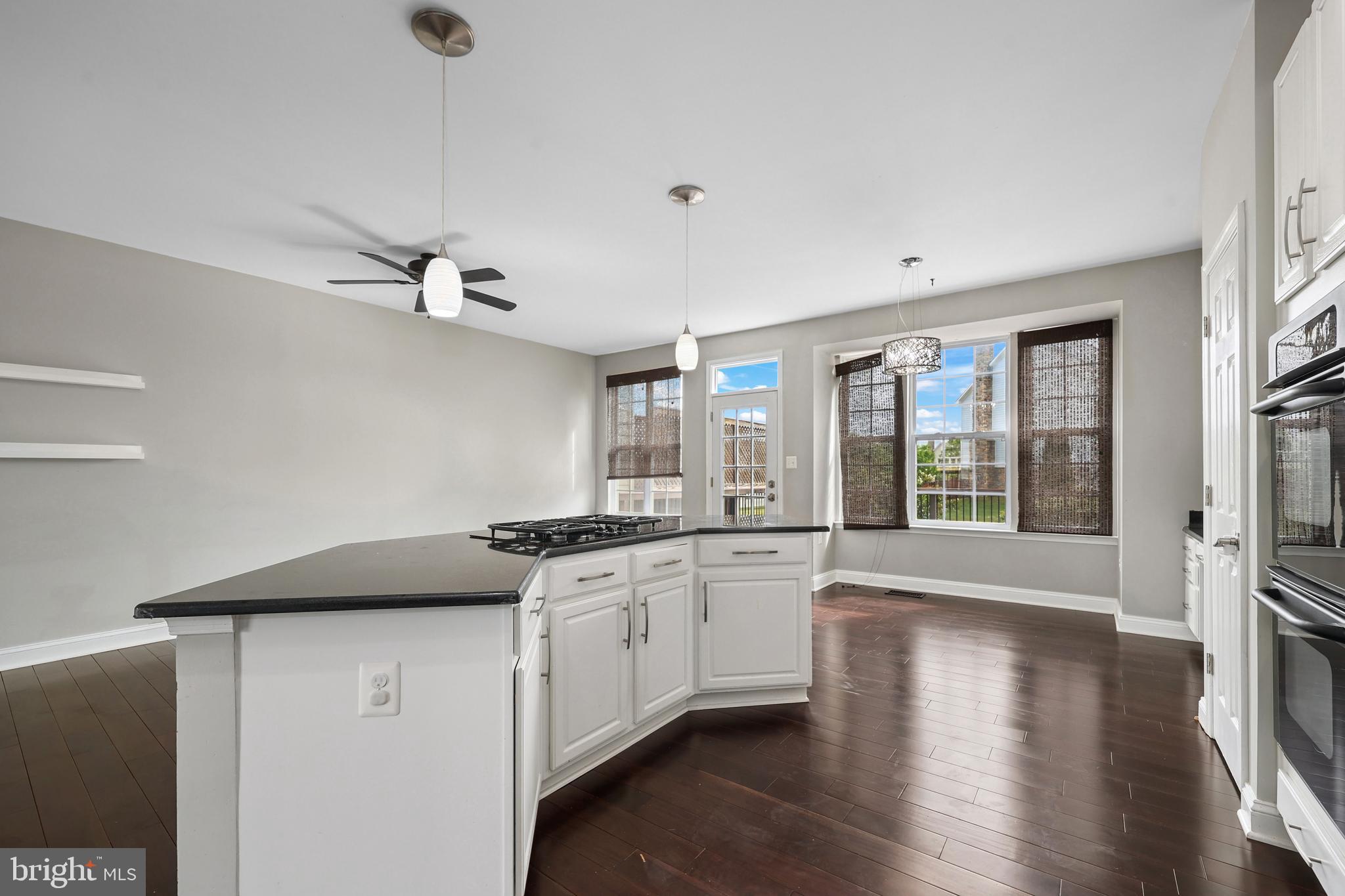 POTOMAC CROSSING - Residential