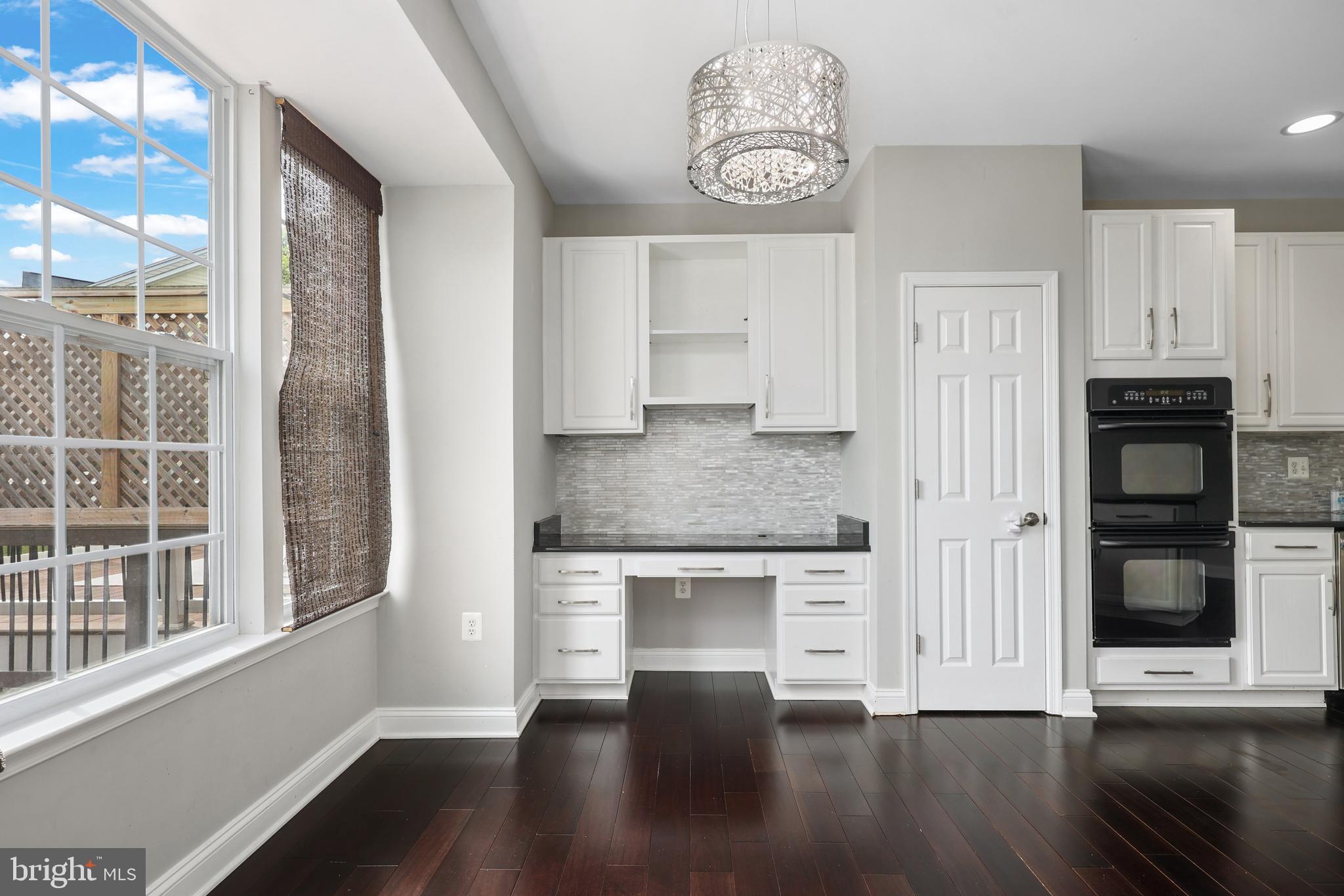 POTOMAC CROSSING - Residential