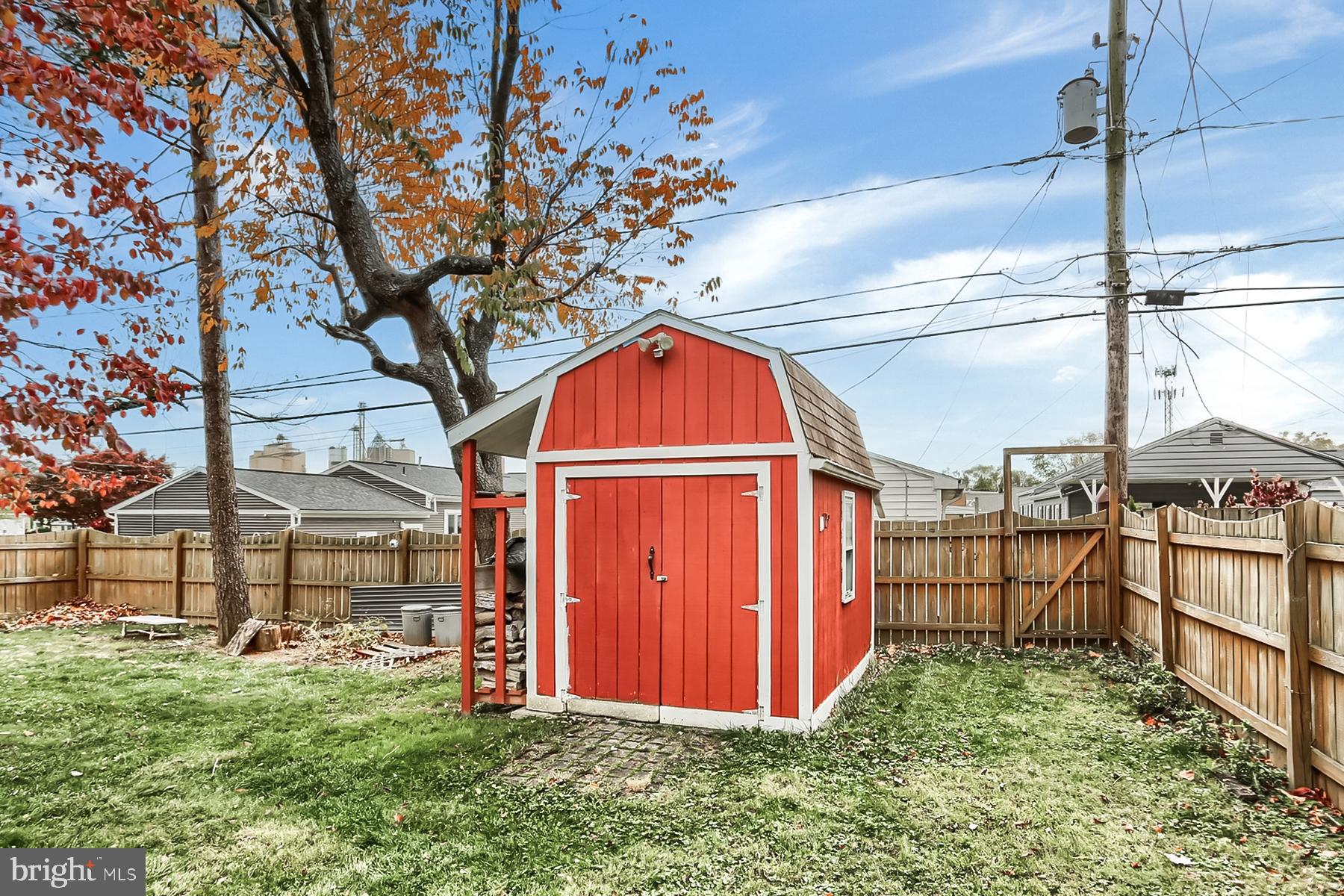 COLLEGE PARK - Residential