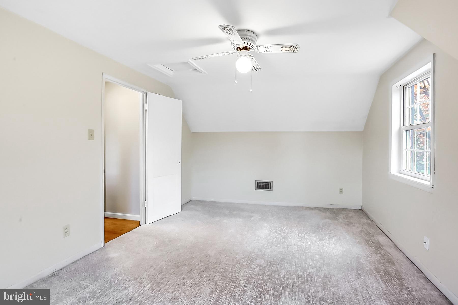 COLLEGE PARK - Residential