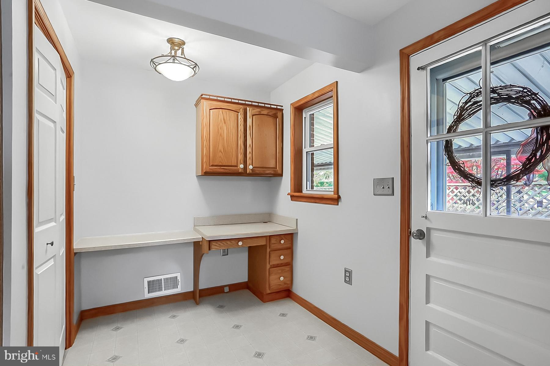 COLLEGE PARK - Residential