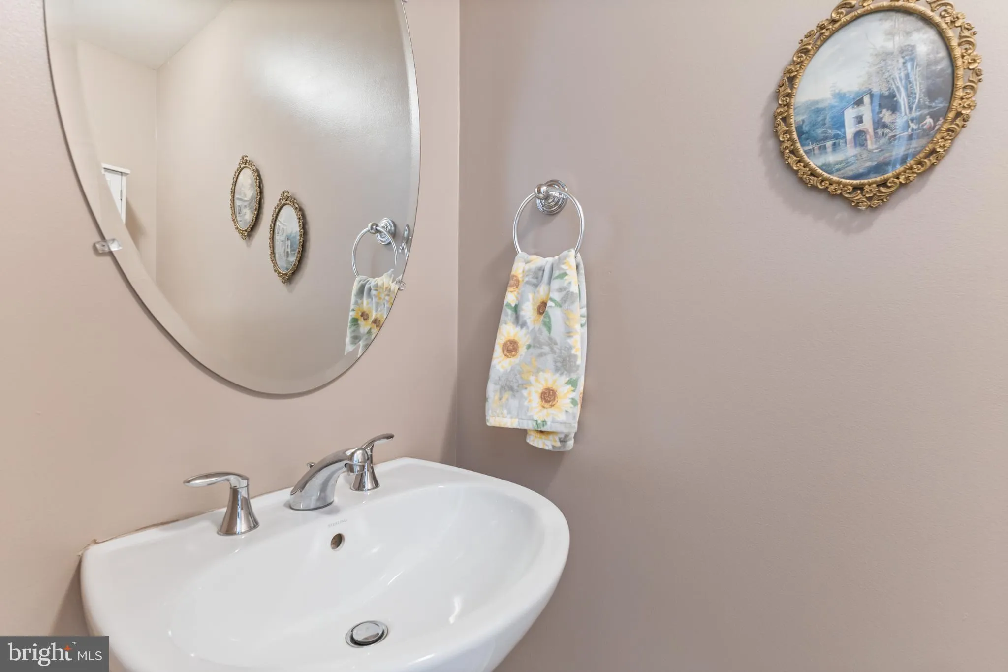 Bristow, Virginia 20136, United States, 4 Bedrooms Bedrooms, ,3 BathroomsBathrooms,Residential,Coming Soon,134952