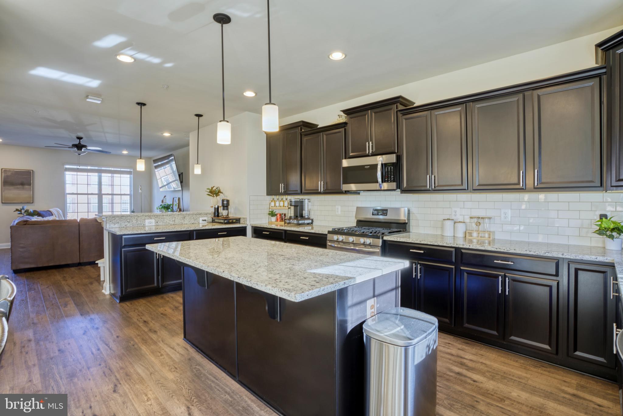 WESTVIEW SOUTH - Residential