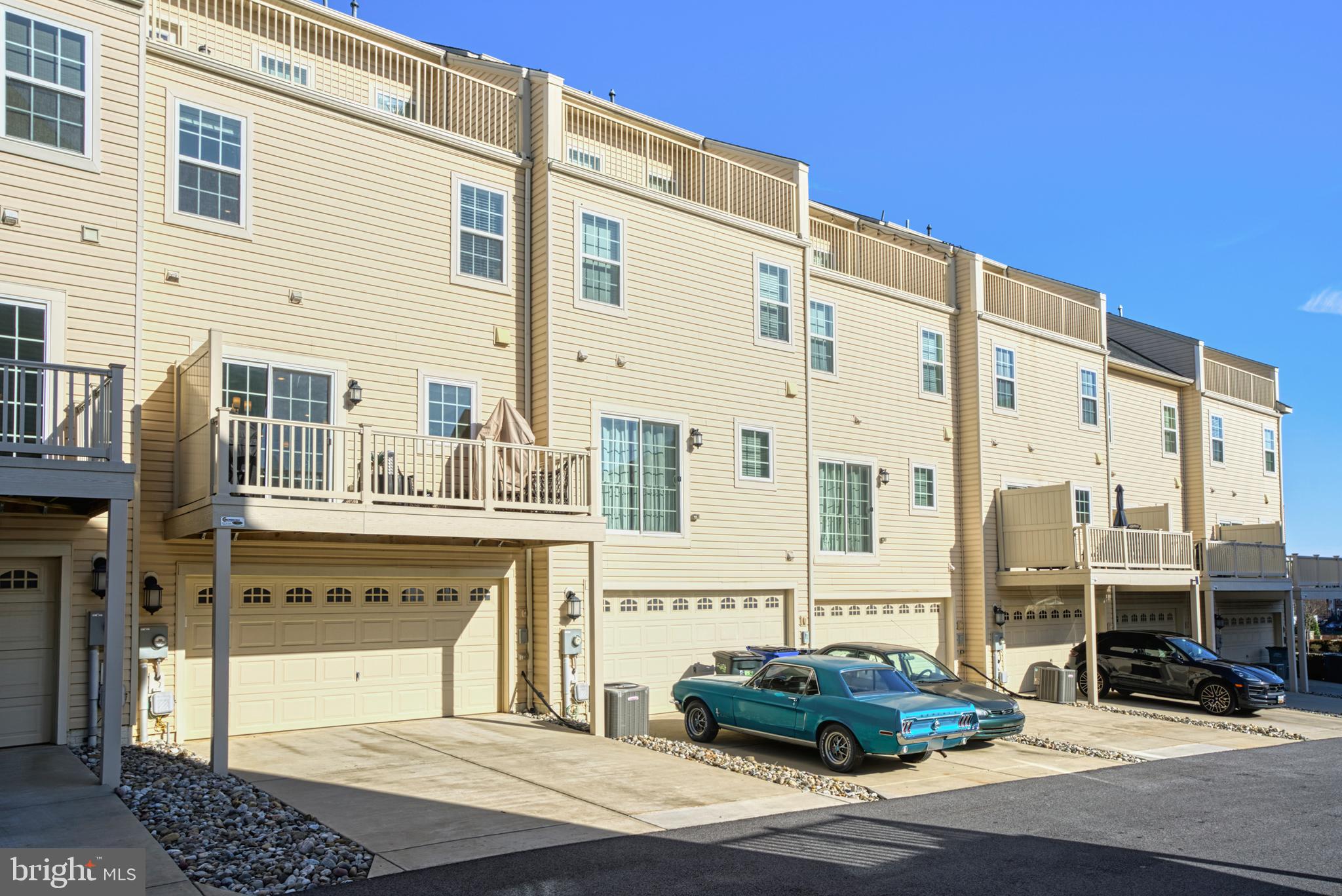 WESTVIEW SOUTH - Residential