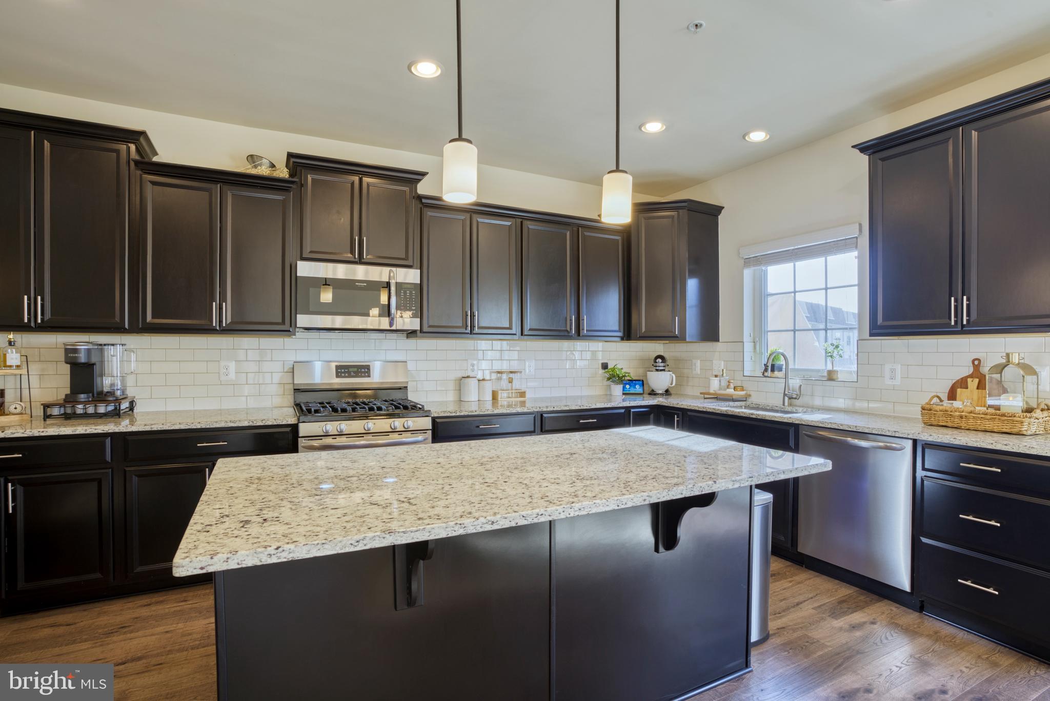 WESTVIEW SOUTH - Residential