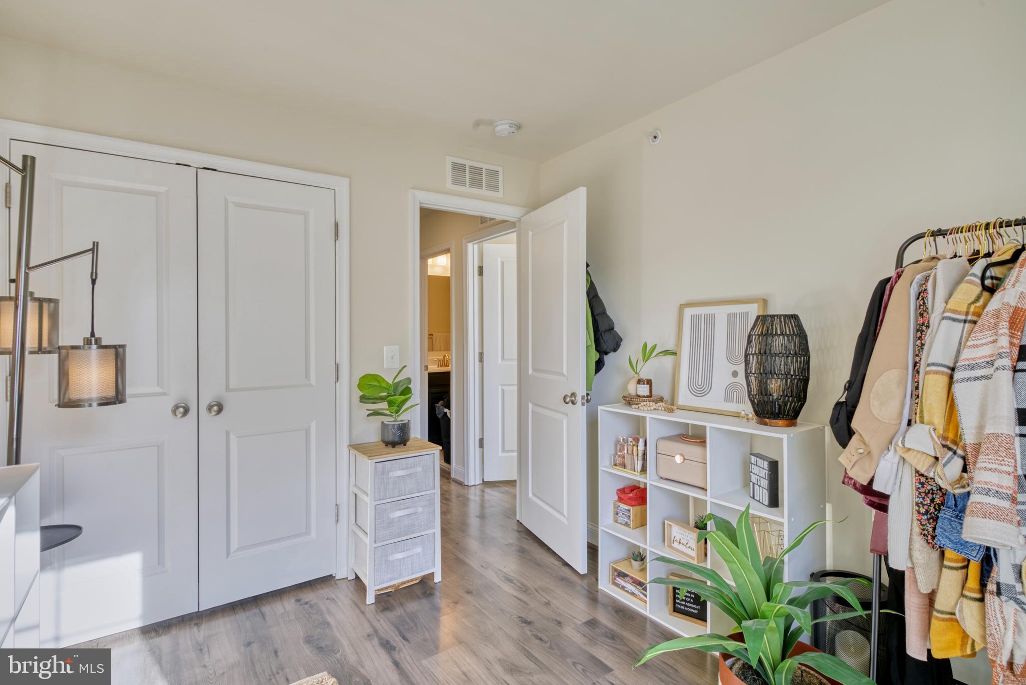 WESTVIEW SOUTH - Residential