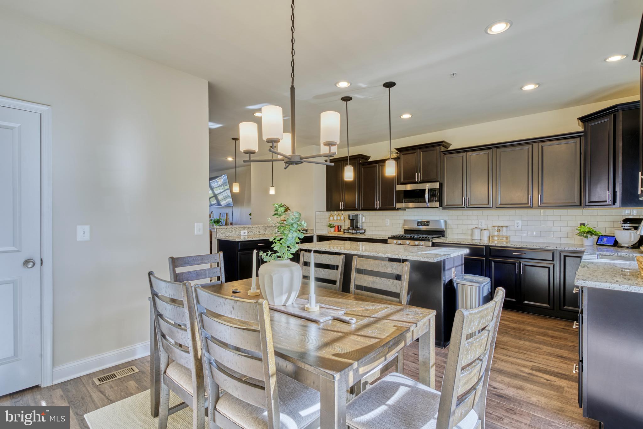 WESTVIEW SOUTH - Residential