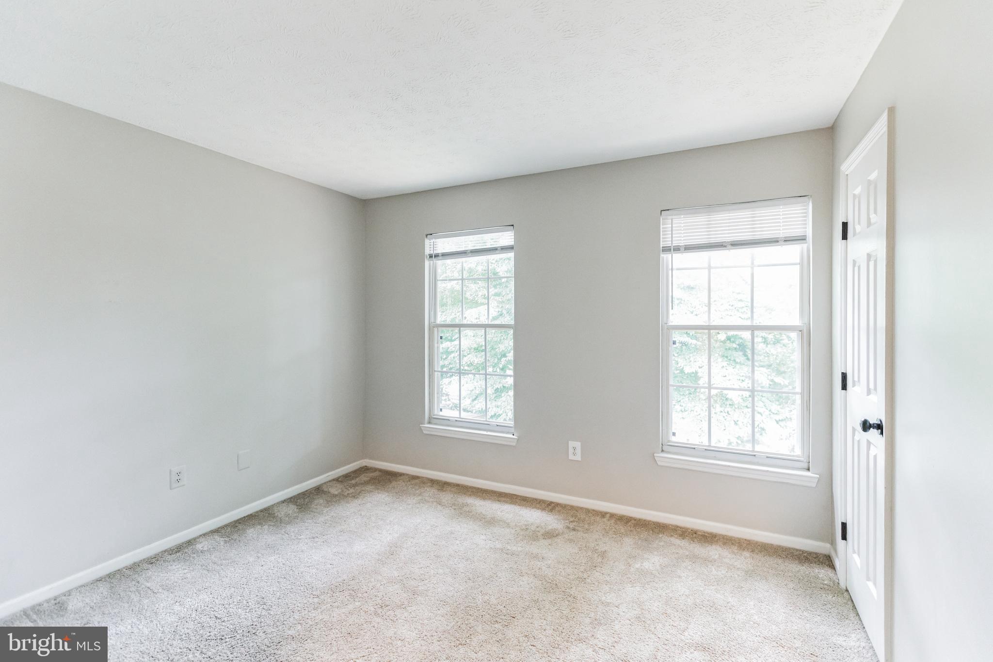 CROFTON WOODS - Residential Lease