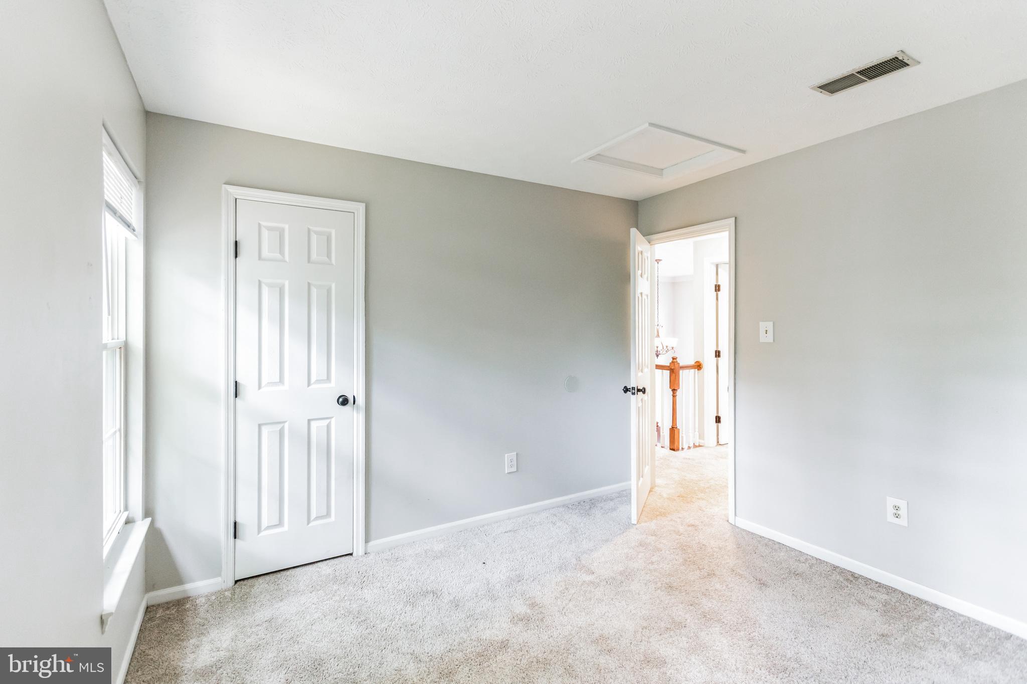 CROFTON WOODS - Residential Lease