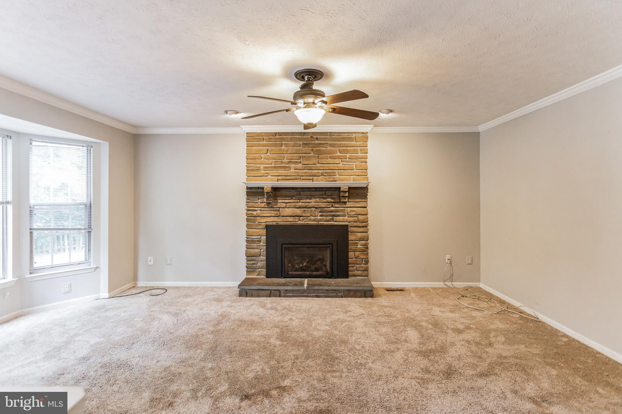 CROFTON WOODS - Residential Lease