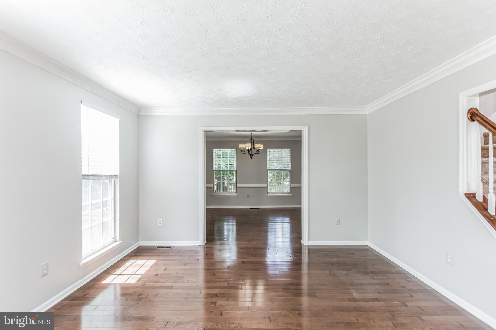 CROFTON WOODS - Residential Lease