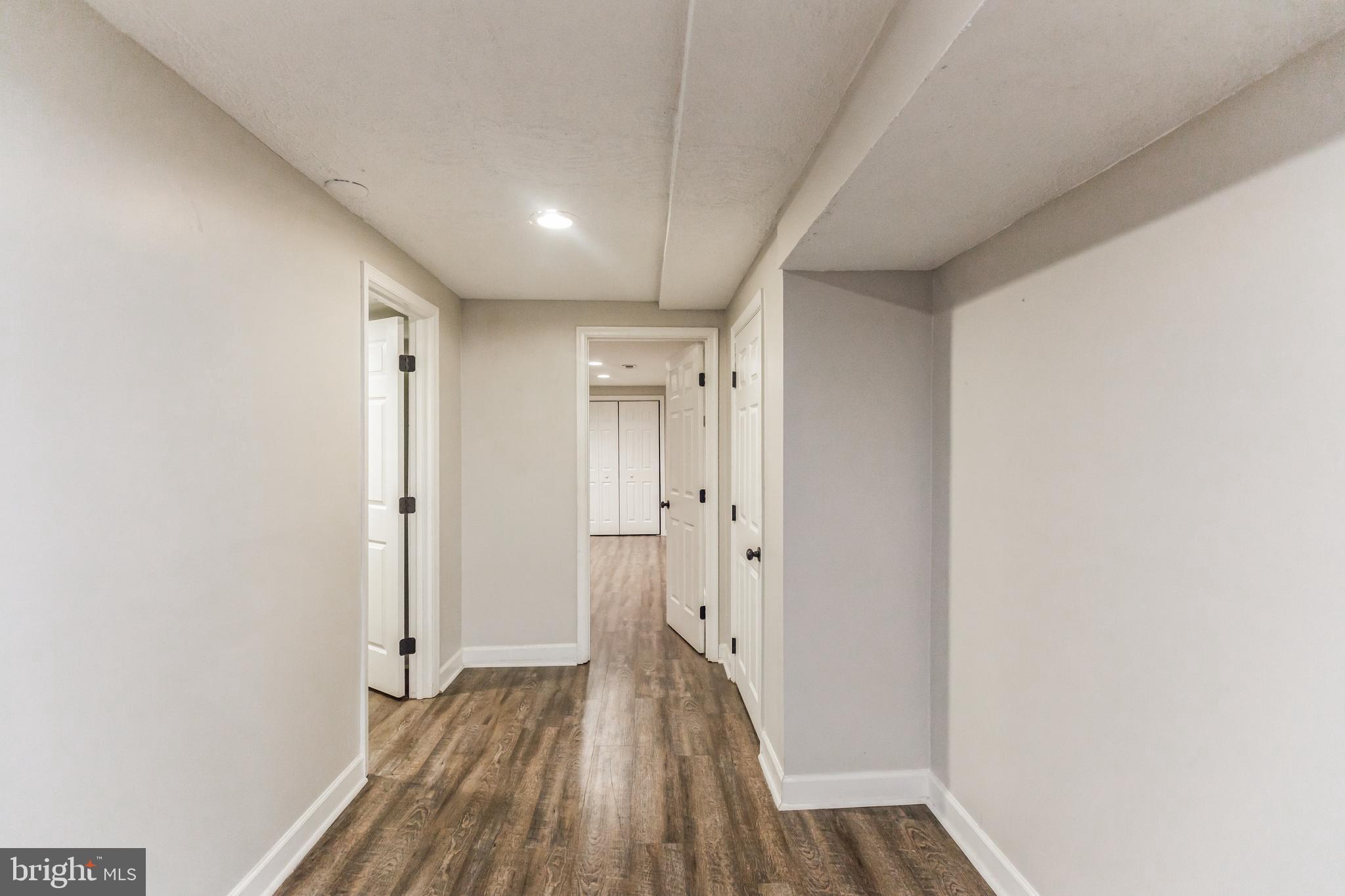 CROFTON WOODS - Residential Lease