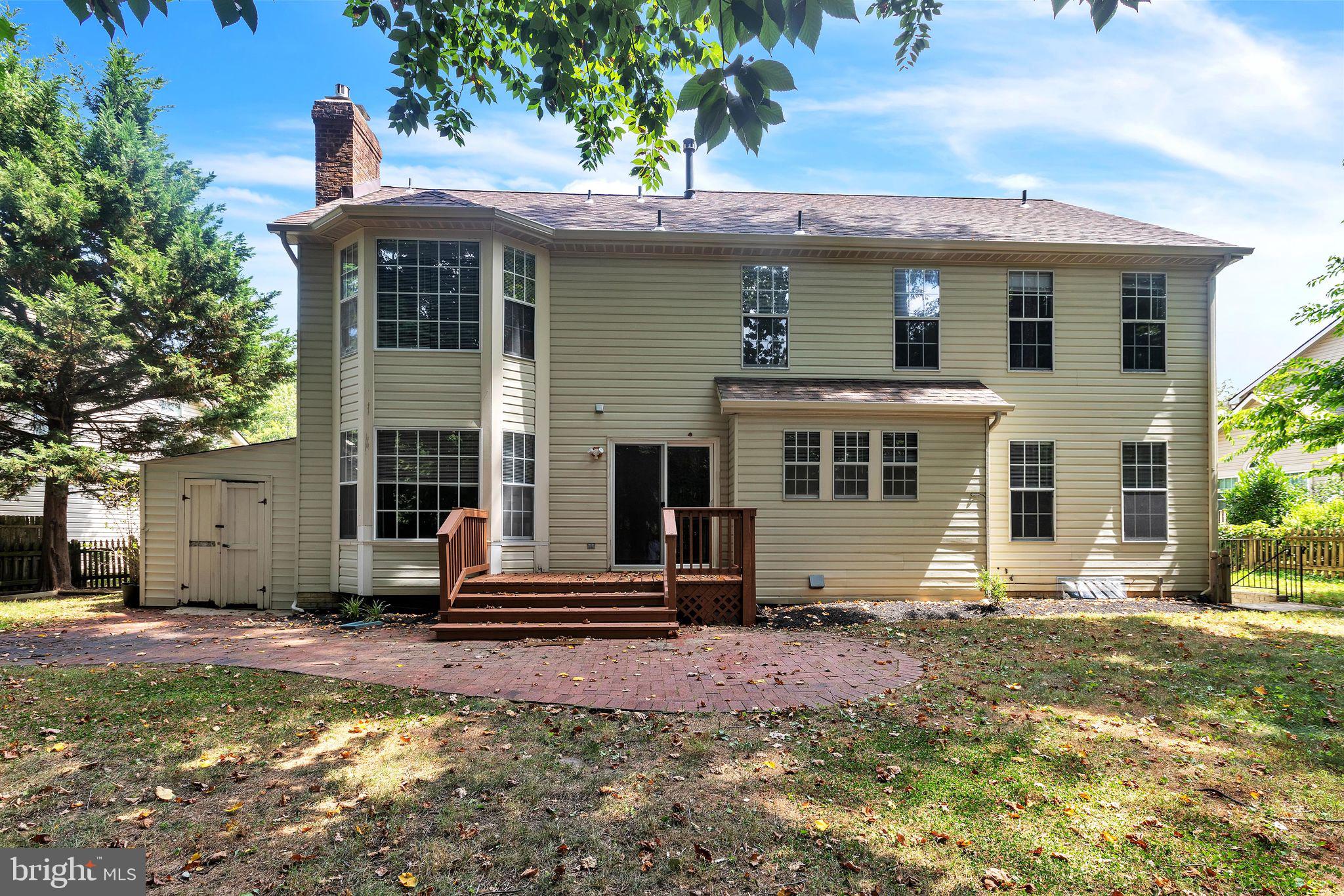 CROFTON WOODS - Residential Lease