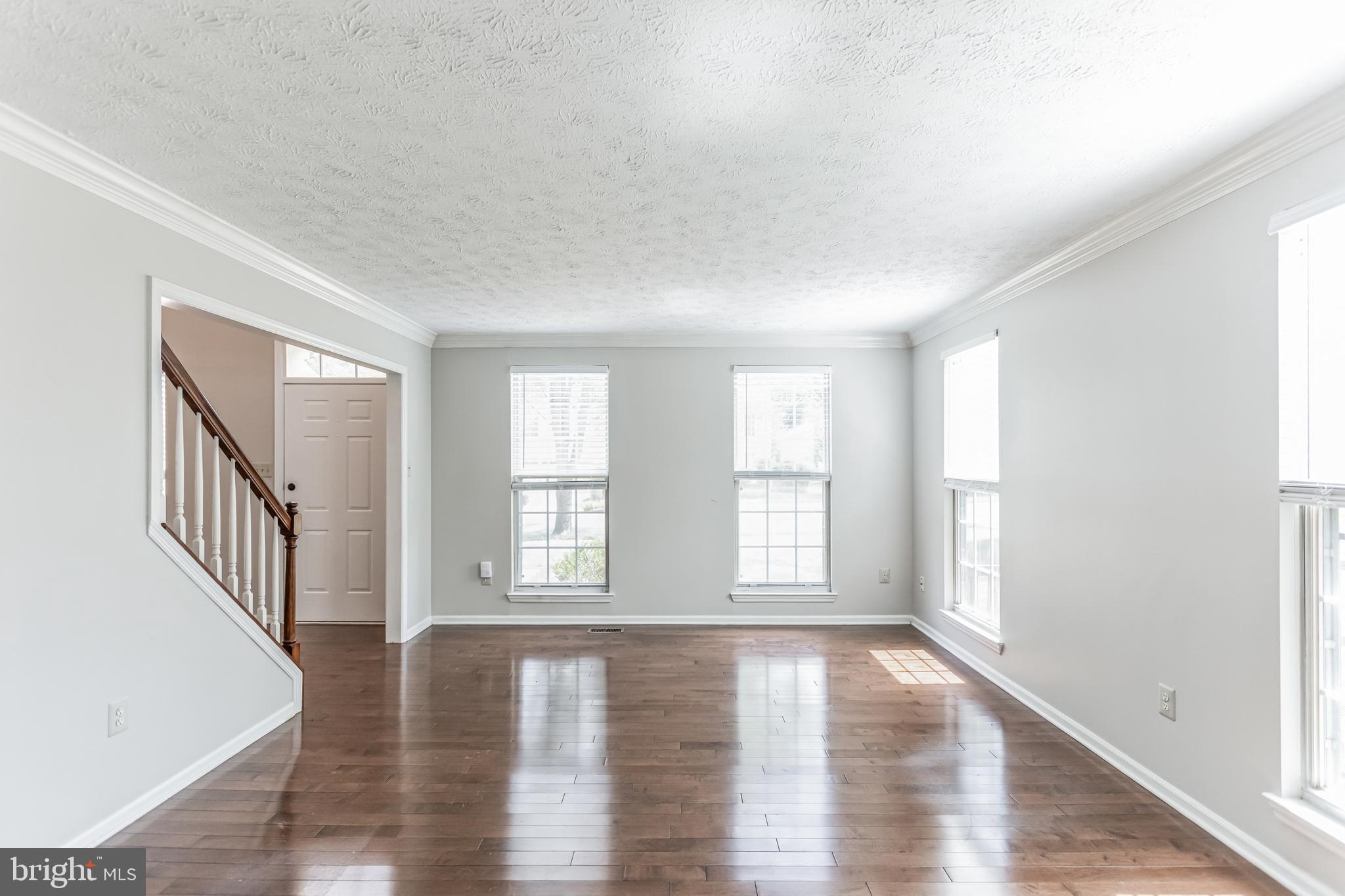 CROFTON WOODS - Residential Lease