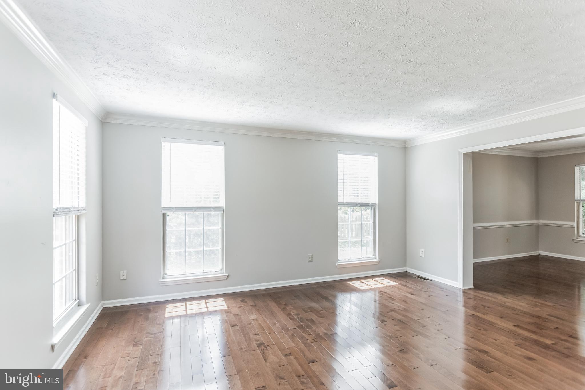 CROFTON WOODS - Residential Lease