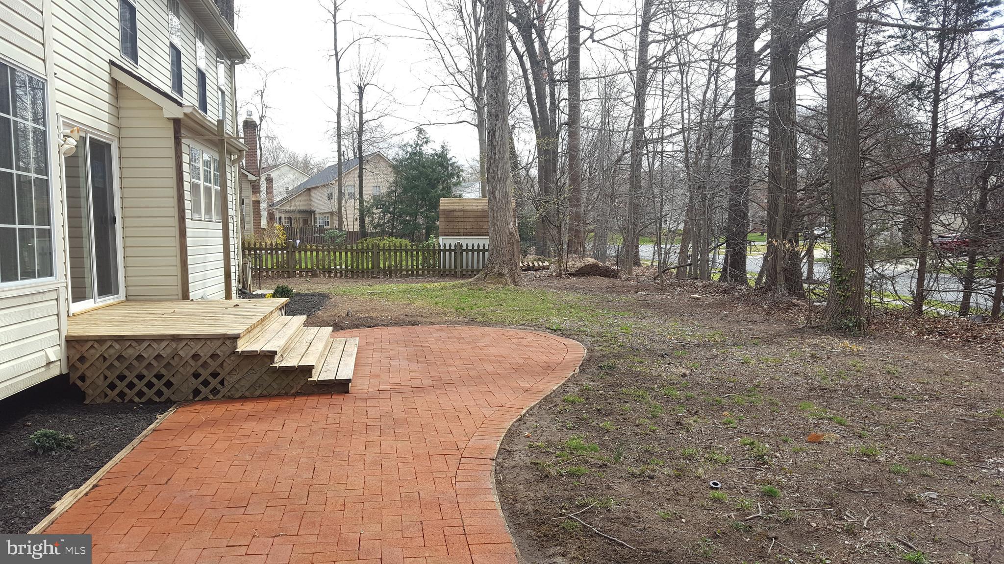 CROFTON WOODS - Residential Lease