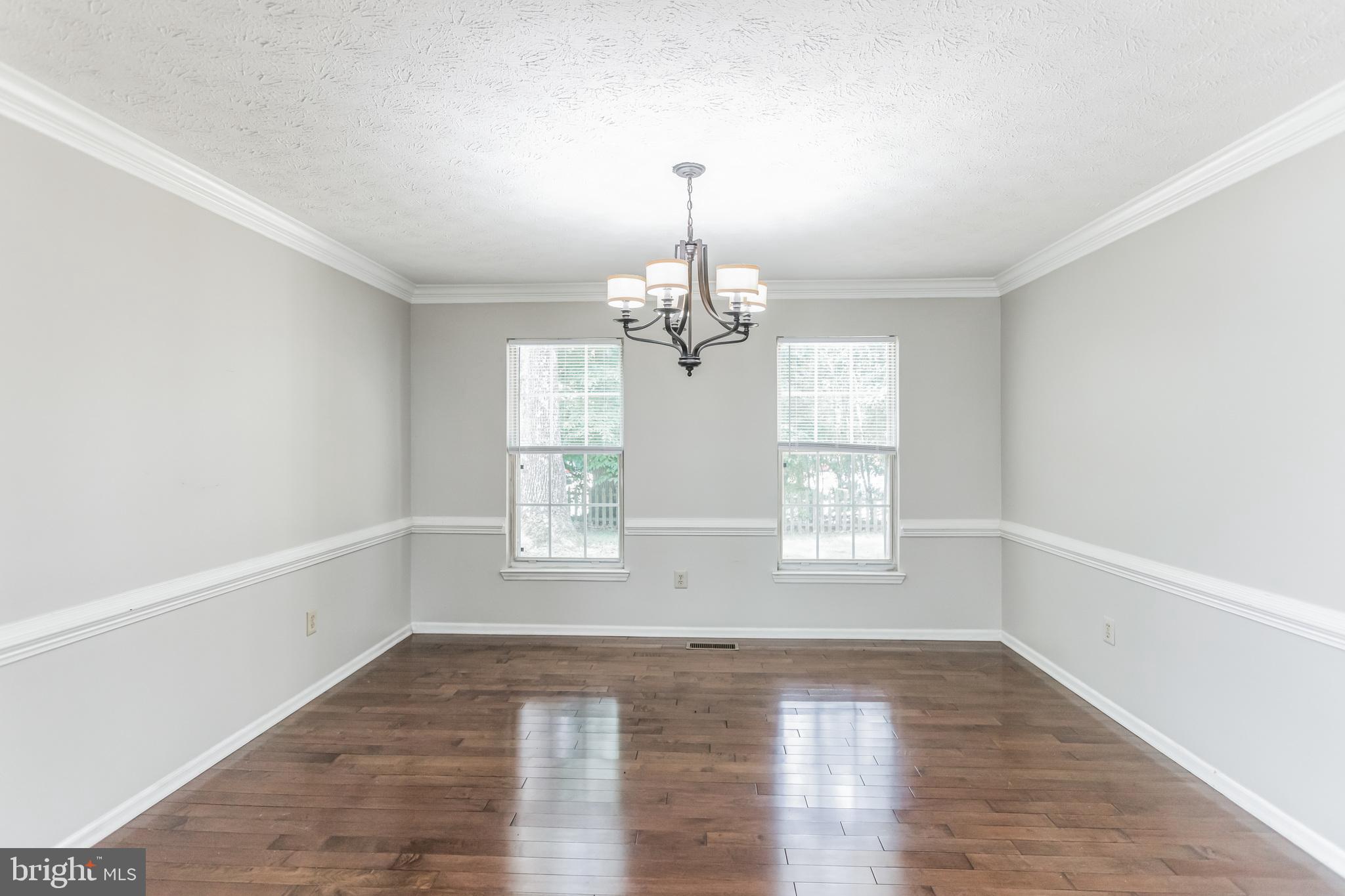 CROFTON WOODS - Residential Lease