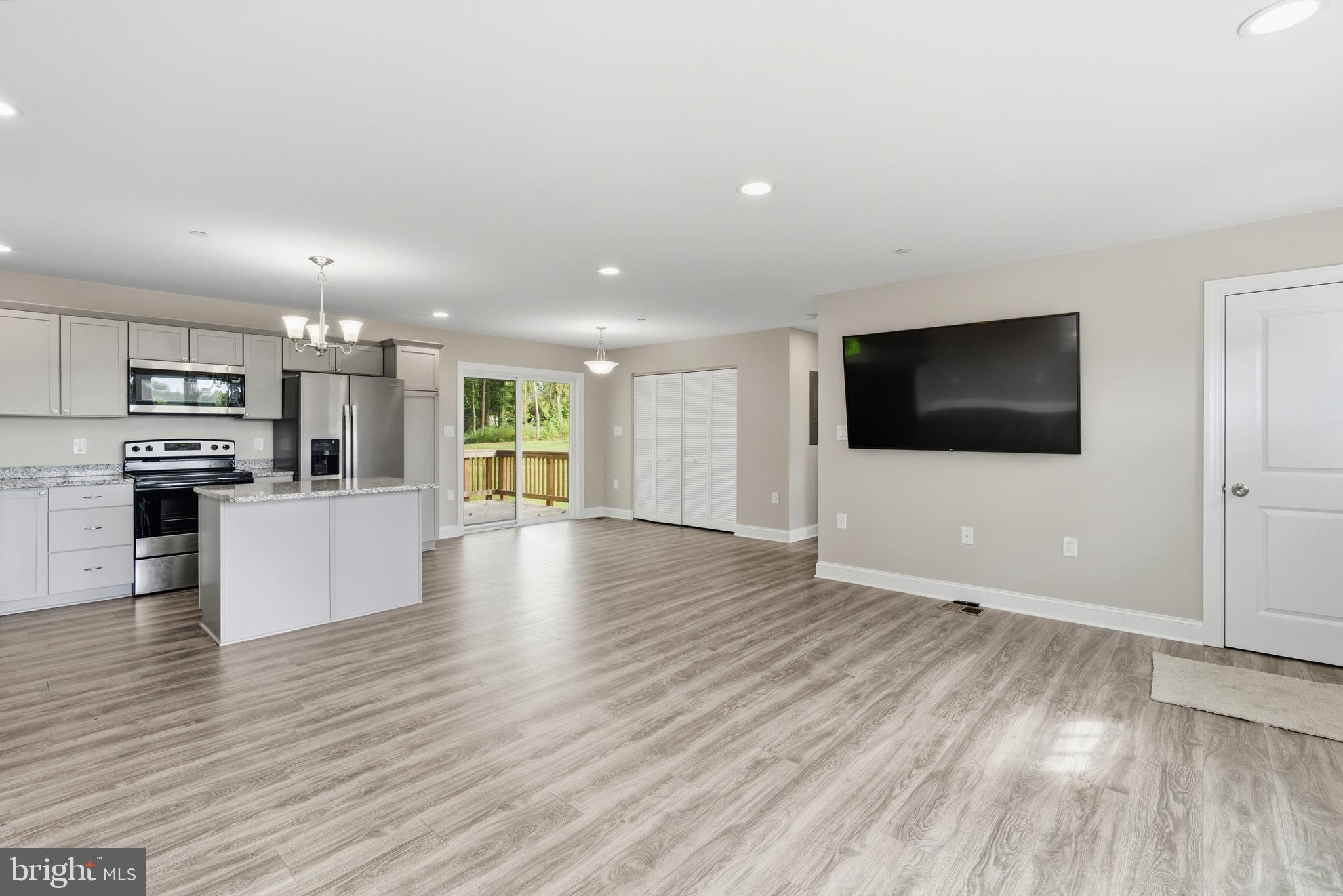 11047 BOTTOM ROAD