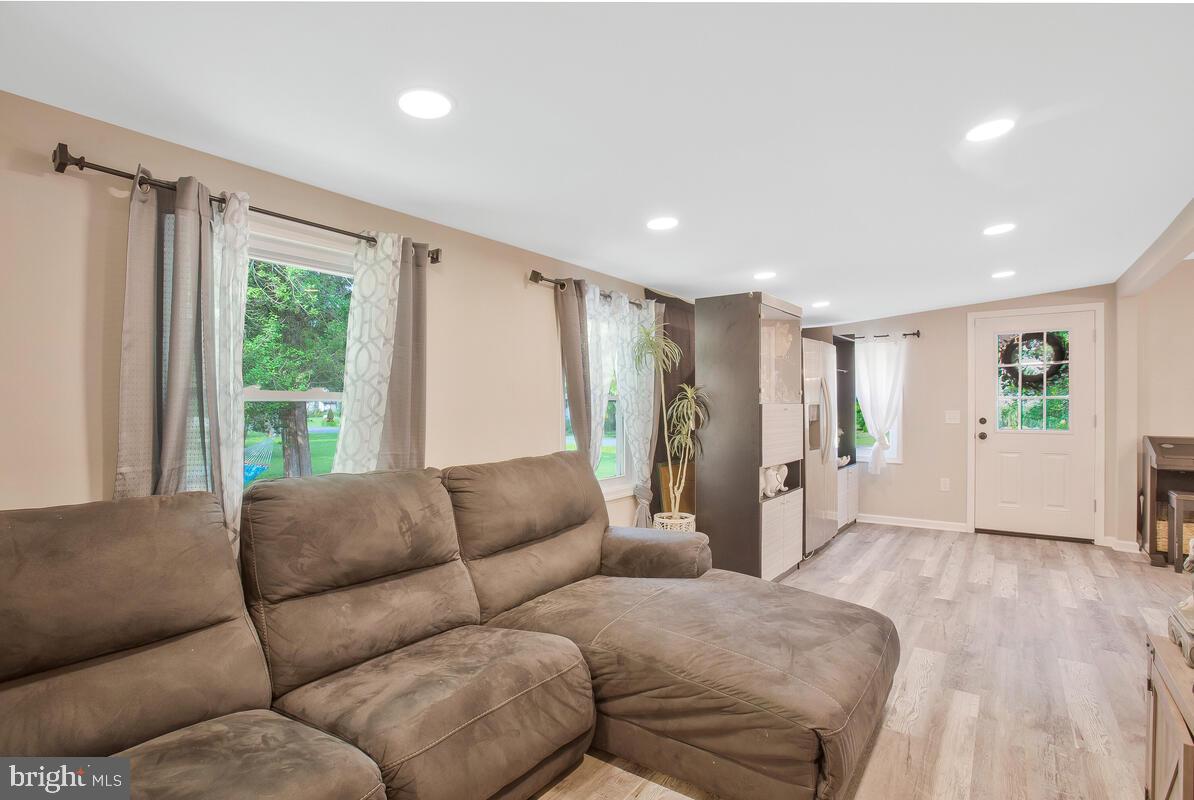 PONDER COVE BEACH - Residential Lease