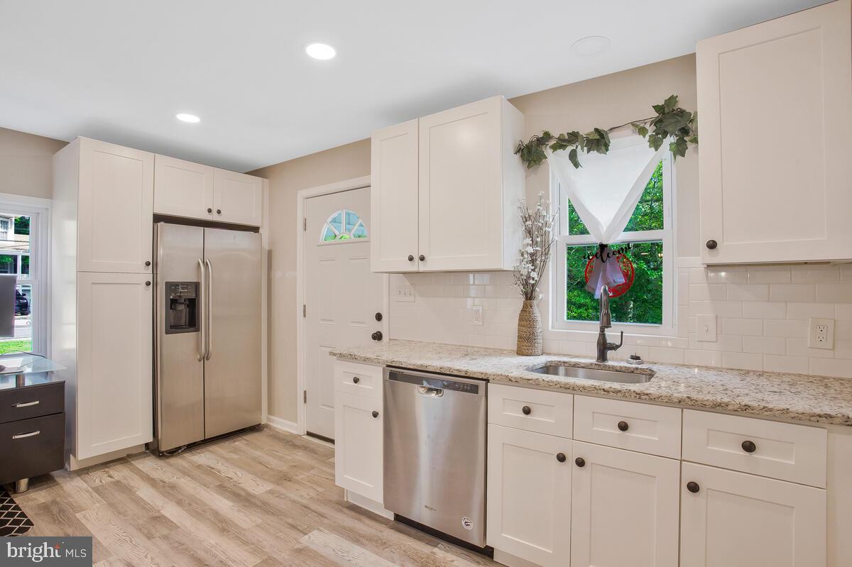 PONDER COVE BEACH - Residential Lease