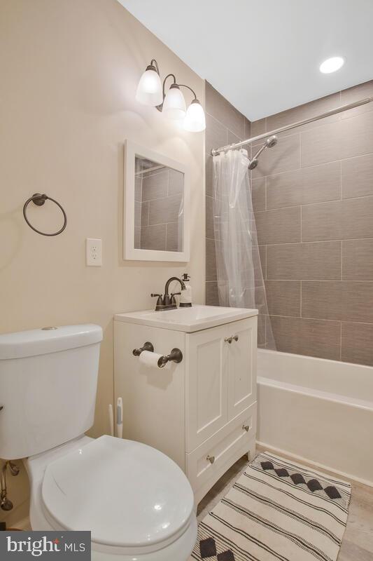 PONDER COVE BEACH - Residential Lease