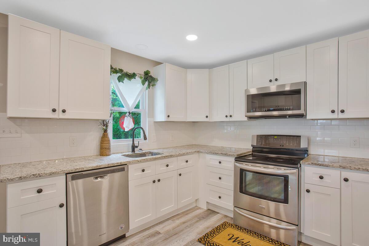 PONDER COVE BEACH - Residential Lease