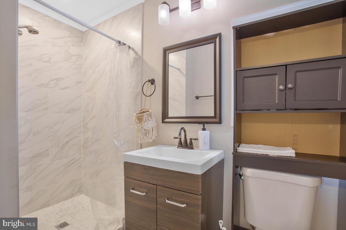 PONDER COVE BEACH - Residential Lease