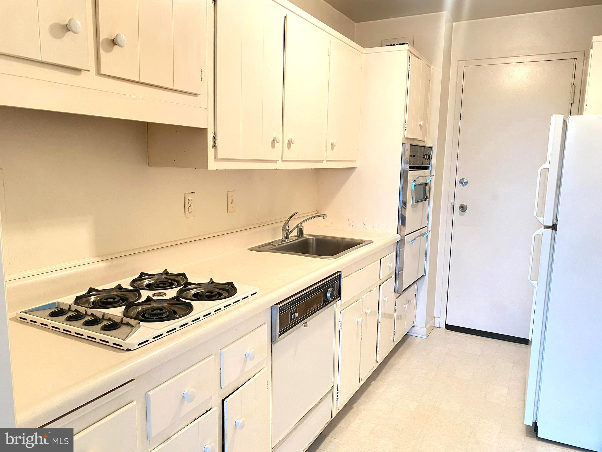 GROSVENOR PARK - Residential