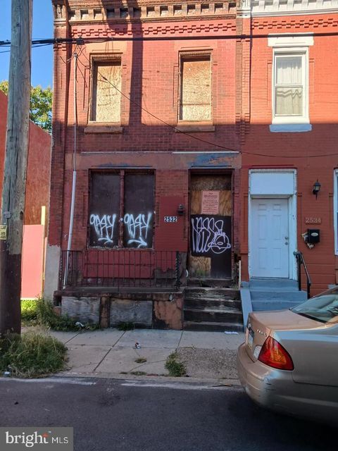Townhouse For Sale - 2532 N 16th Street<br/> PHILADELPHIA, PA 19132