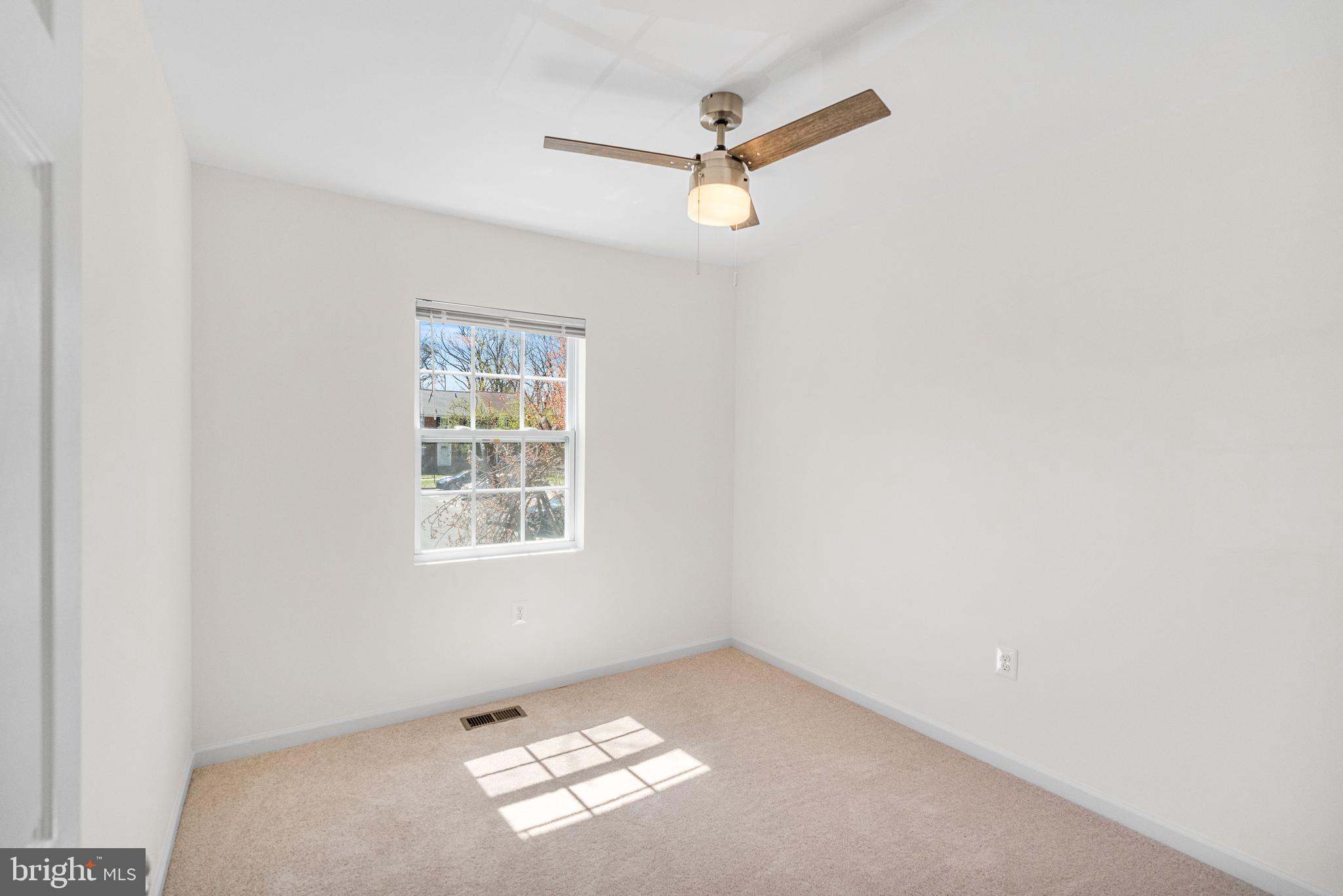 COLONY SQUARE - Residential