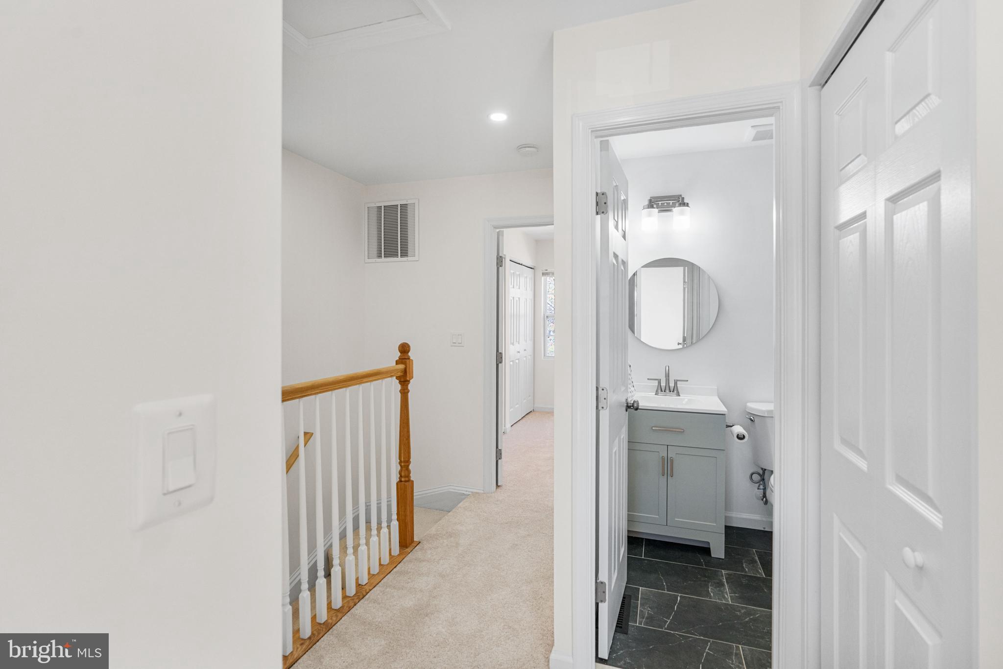 COLONY SQUARE - Residential