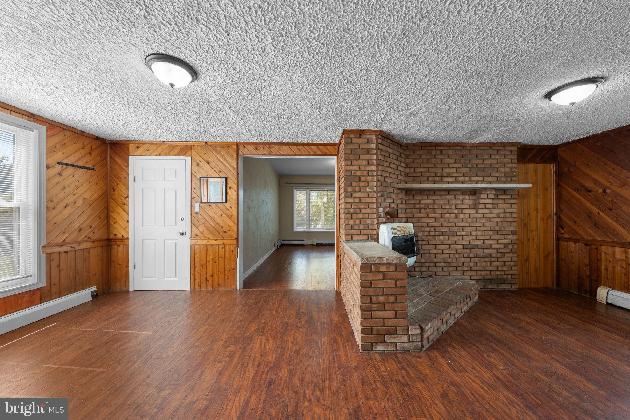 EAST STROUDSBURG - Residential