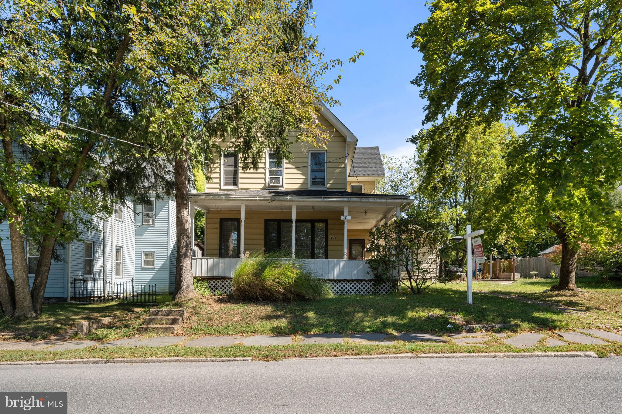 EAST STROUDSBURG - Residential