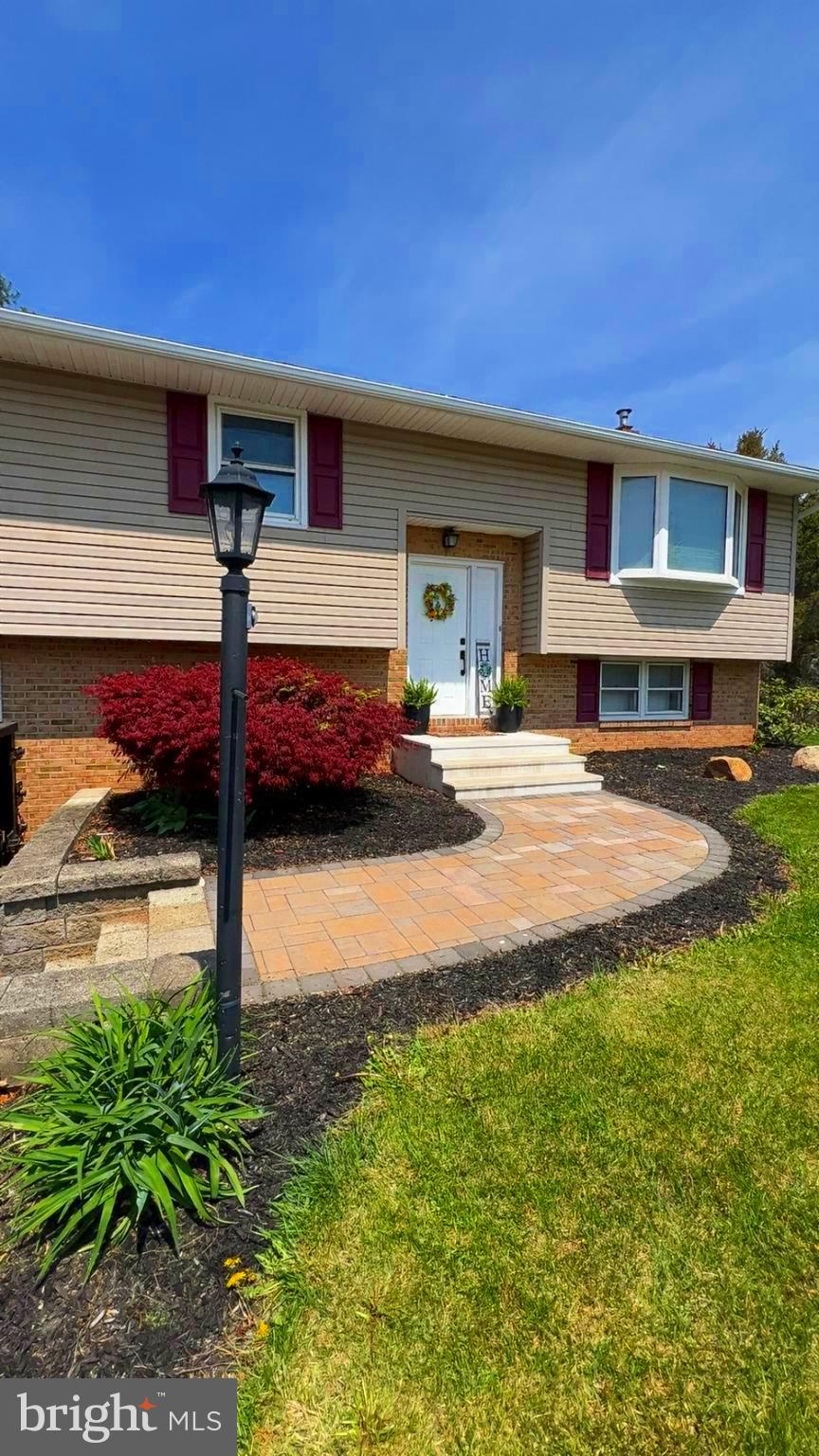 BLUE MOUNTAIN ESTATE - Residential