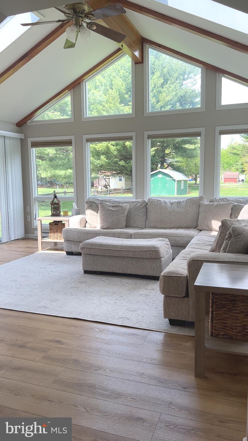 BLUE MOUNTAIN ESTATE - Residential