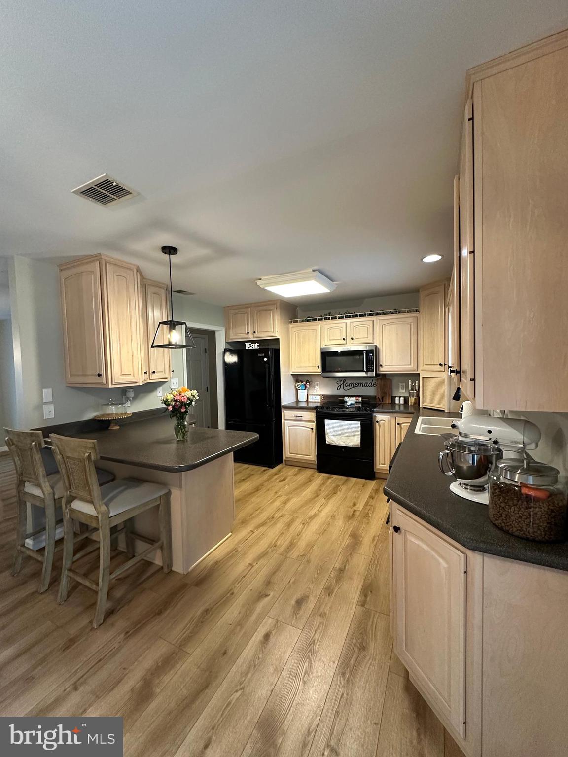 BLUE MOUNTAIN ESTATE - Residential