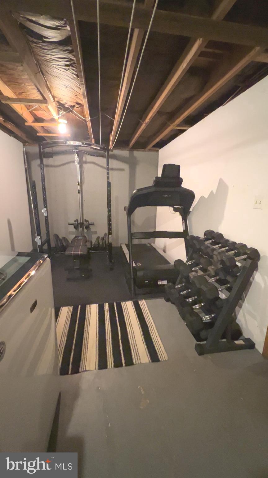 BLUE MOUNTAIN ESTATE - Residential