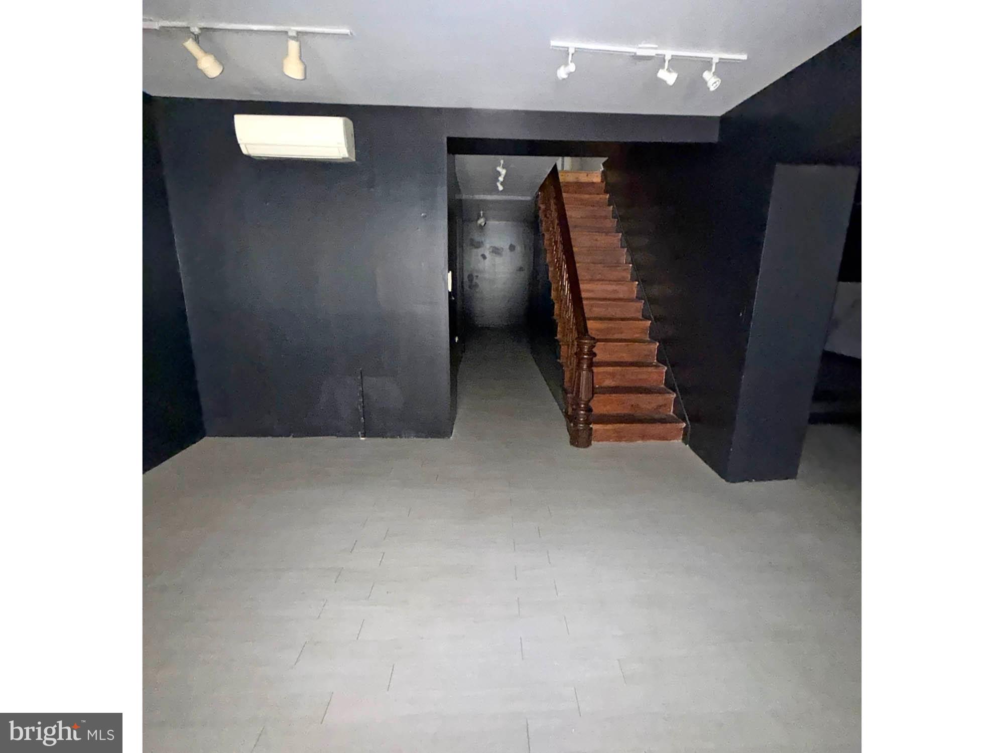 MOUNT VERNON PLACE HISTORIC DISTRICT - Commercial Sale