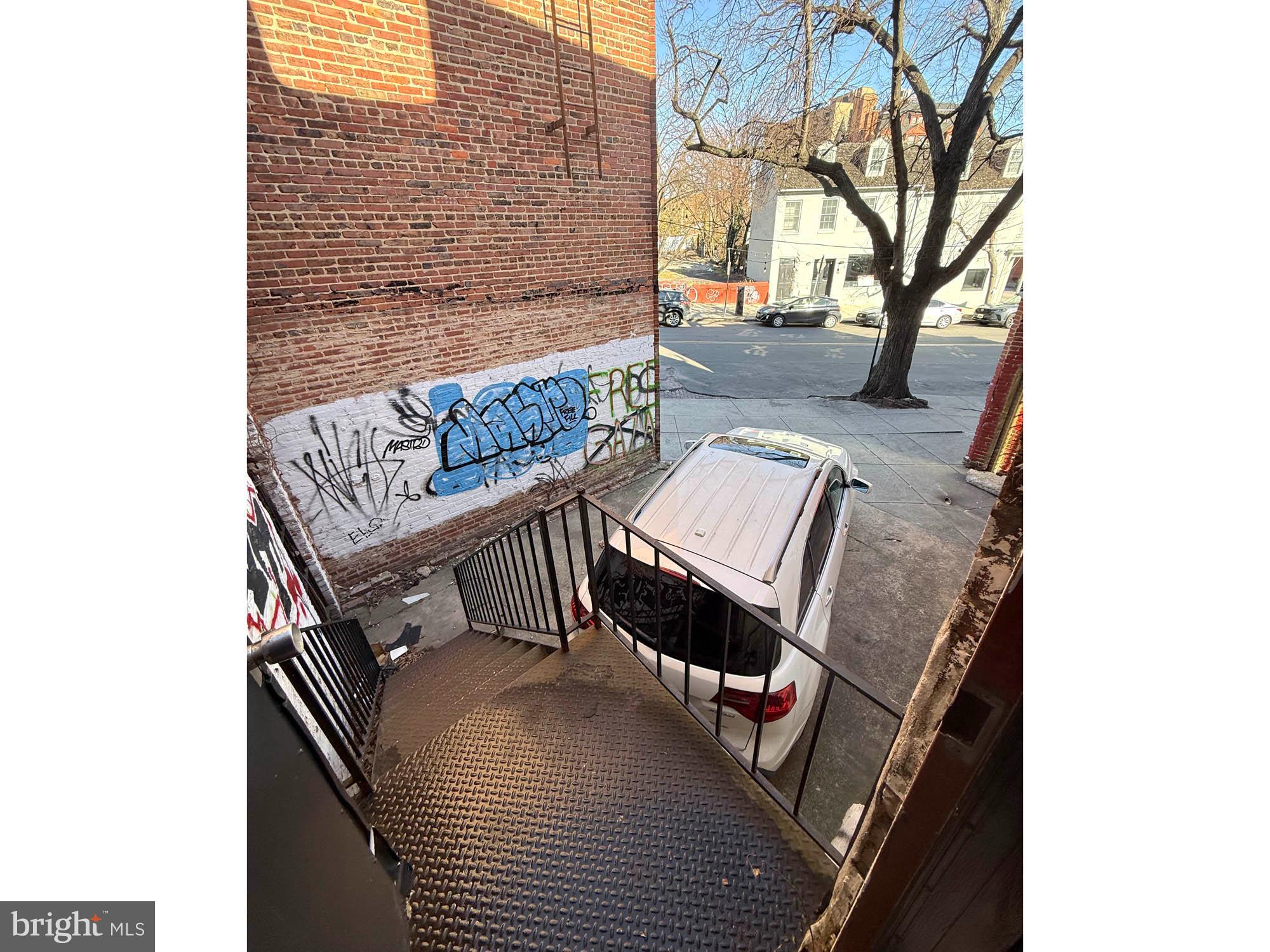 MOUNT VERNON PLACE HISTORIC DISTRICT - Commercial Sale