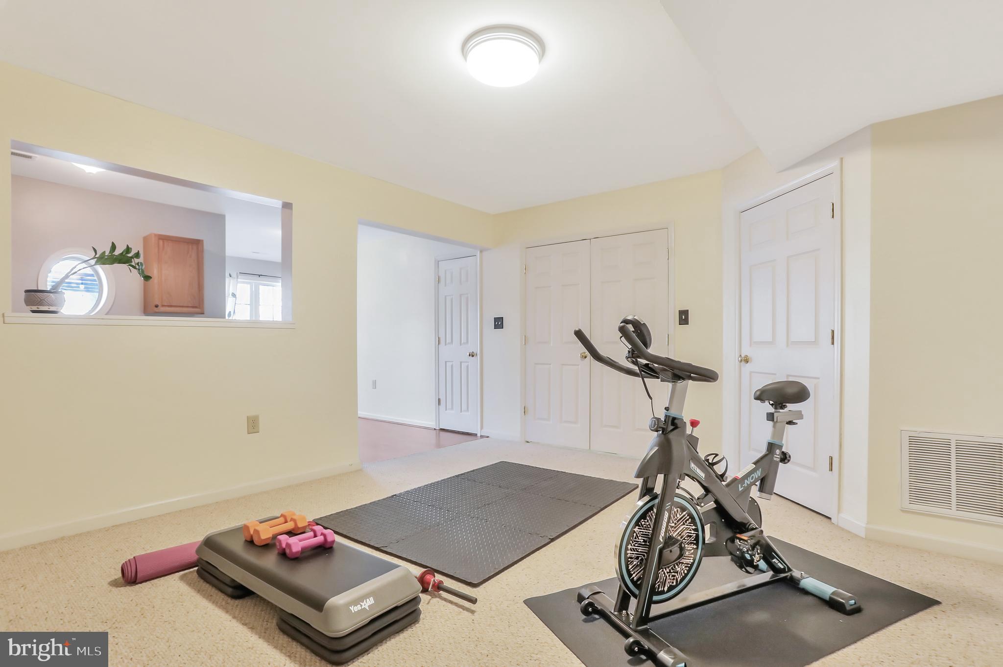 LOCUST HILL - Residential