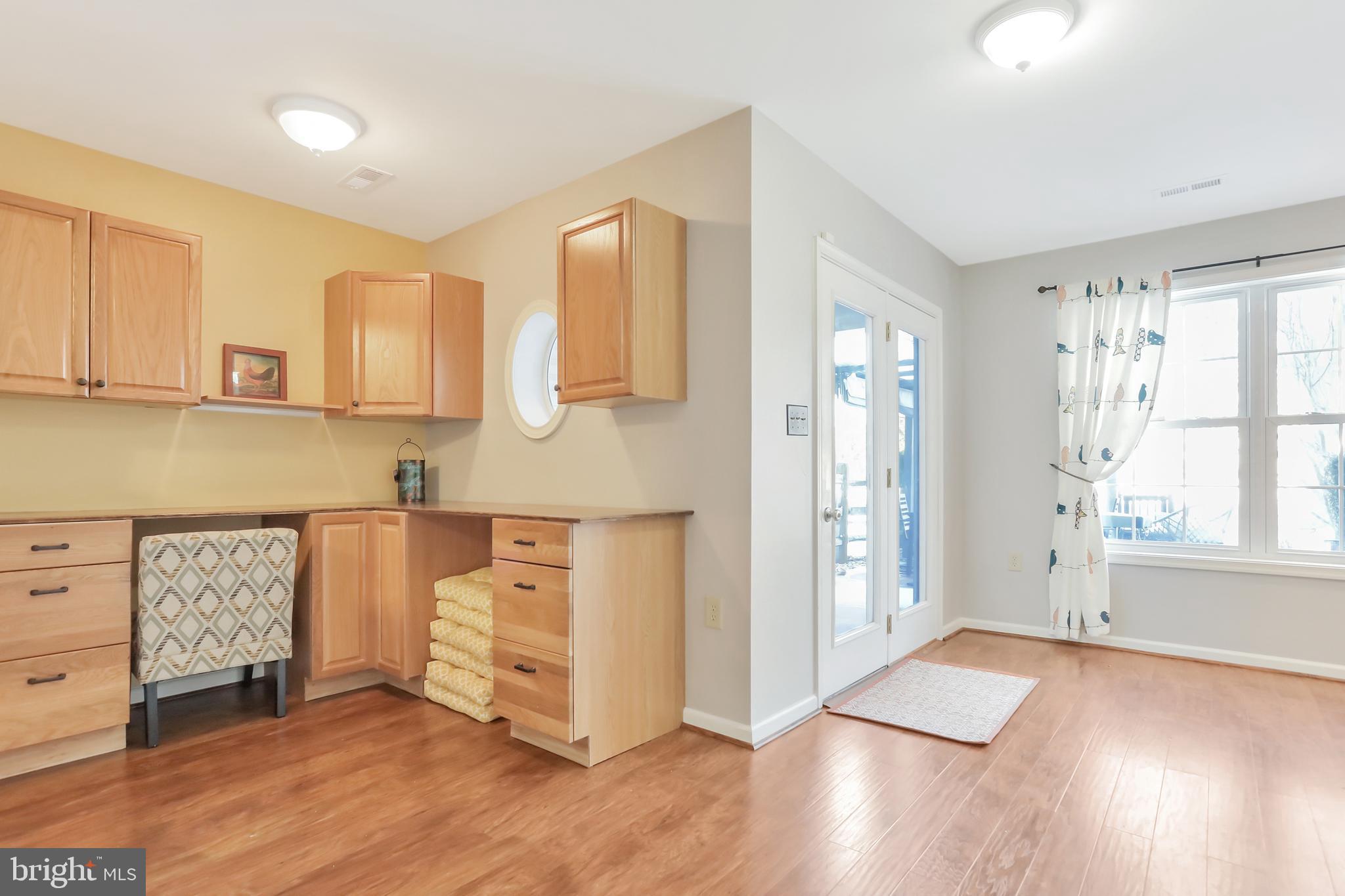 LOCUST HILL - Residential