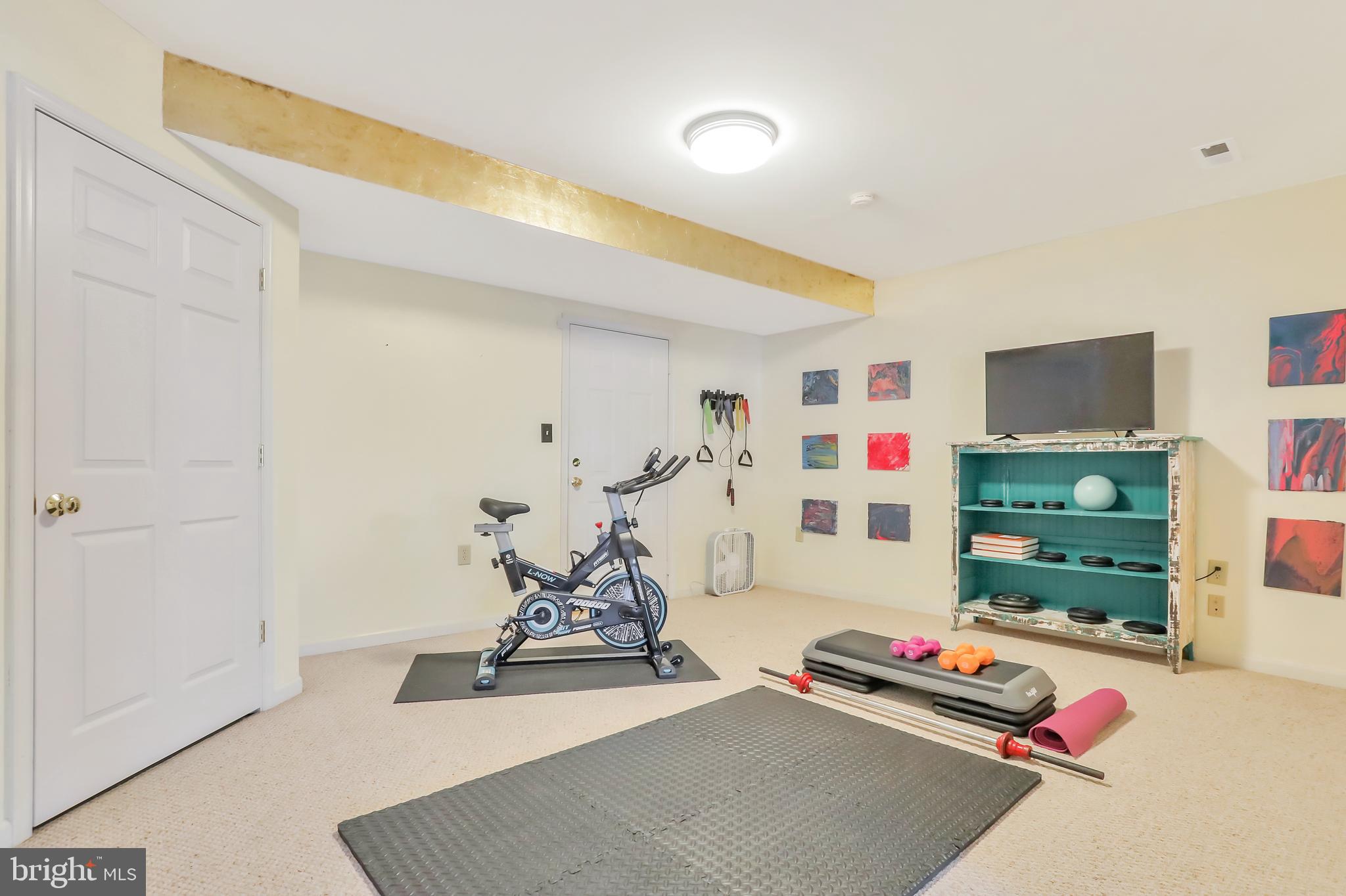 LOCUST HILL - Residential