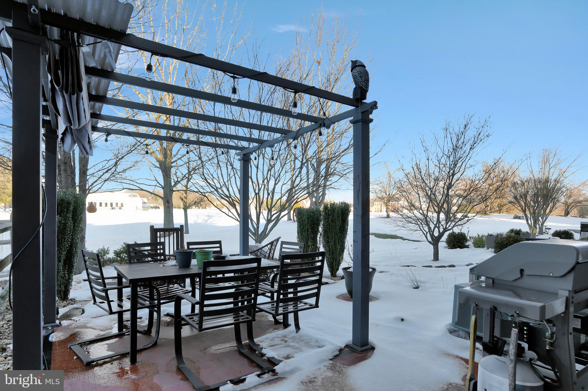 LOCUST HILL - Residential