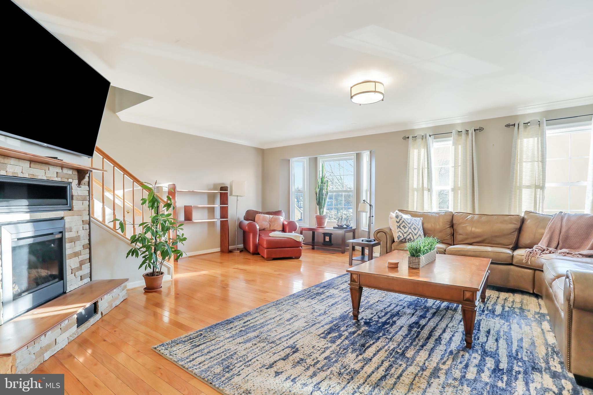 LOCUST HILL - Residential