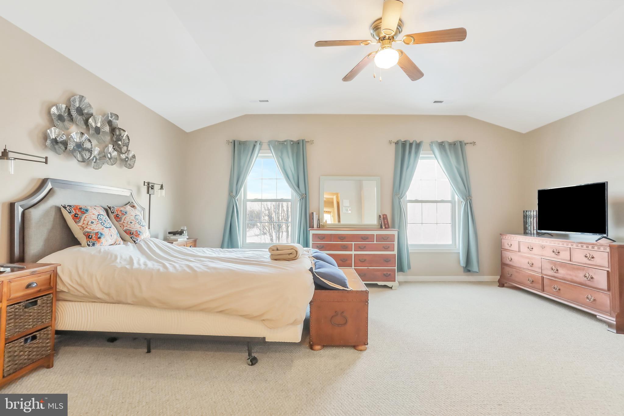 LOCUST HILL - Residential